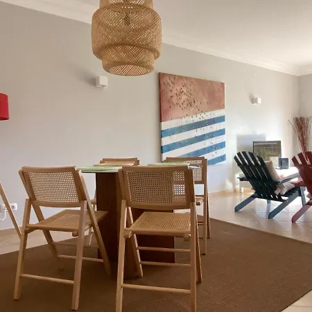 A Casa Lagos, Golf Apartamento